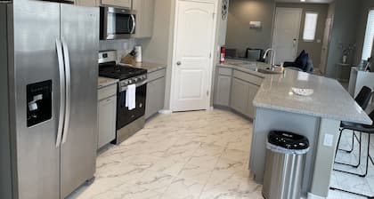 NEW!! Good Vibes House in Rio Rancho-10min from Balloon Fiesta Park (fits 6)