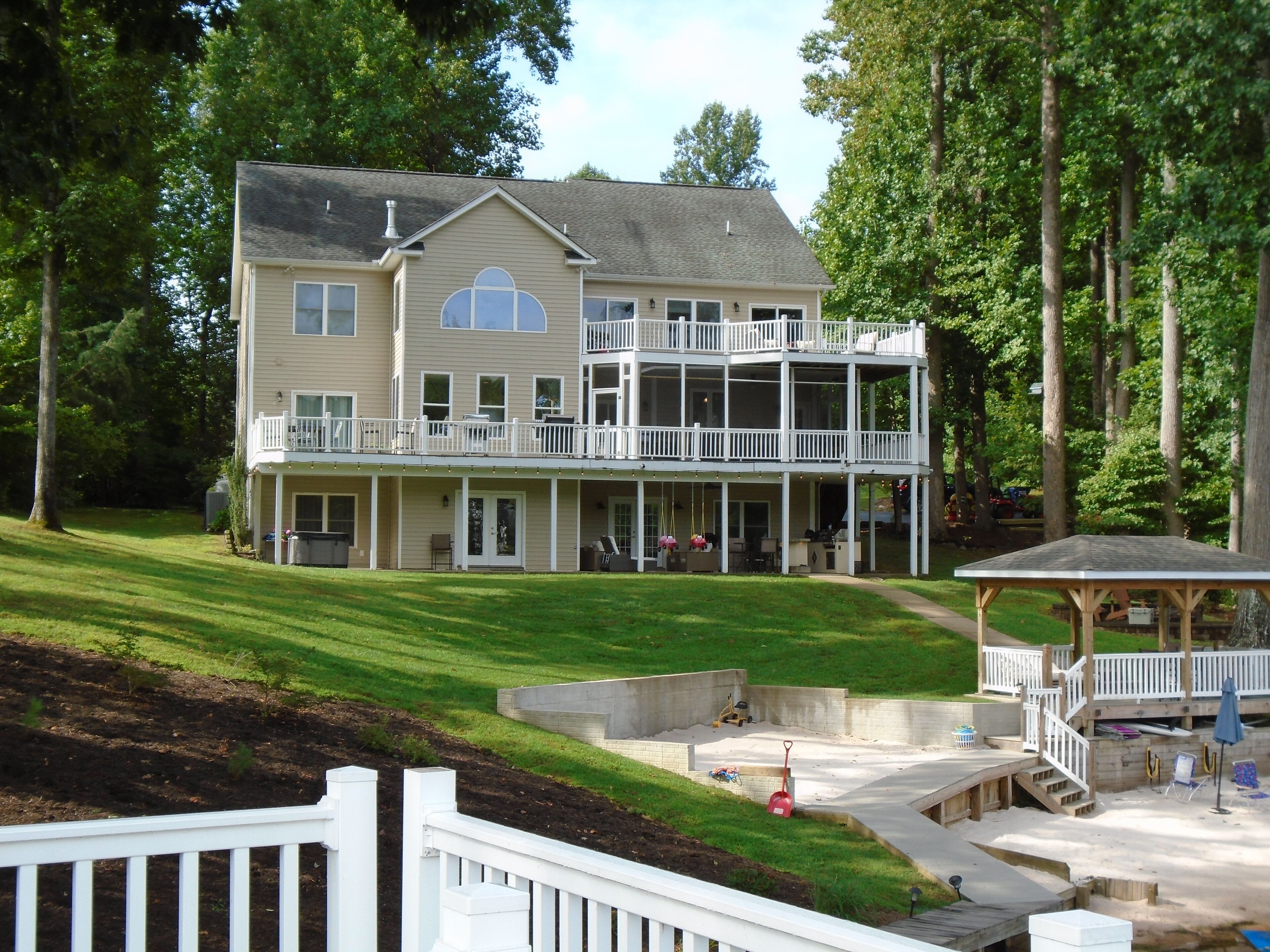 LAKE ANNA WATERFRONT HOME WITH BOAT DOCK & SANDY BEACH