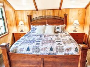 3 soverom, strykejern/-brett, reiseseng for barn og wi-fi (inkludert)