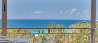 Becker Bliss - 5 bedrooms, ocean views, sleeps 12