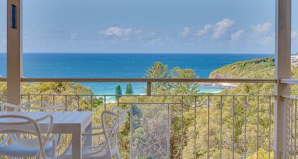 Becker Bliss - 5 bedrooms, ocean views, sleeps 12