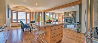 Spacious Lake Stevens Home w/ Fire Pit, Patio