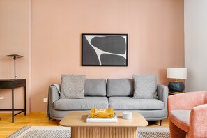 Télévision, chaîne hi-fi