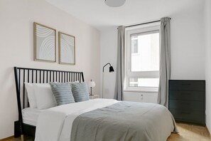 2 soverom, strykejern/-brett, wi-fi og sengetøy