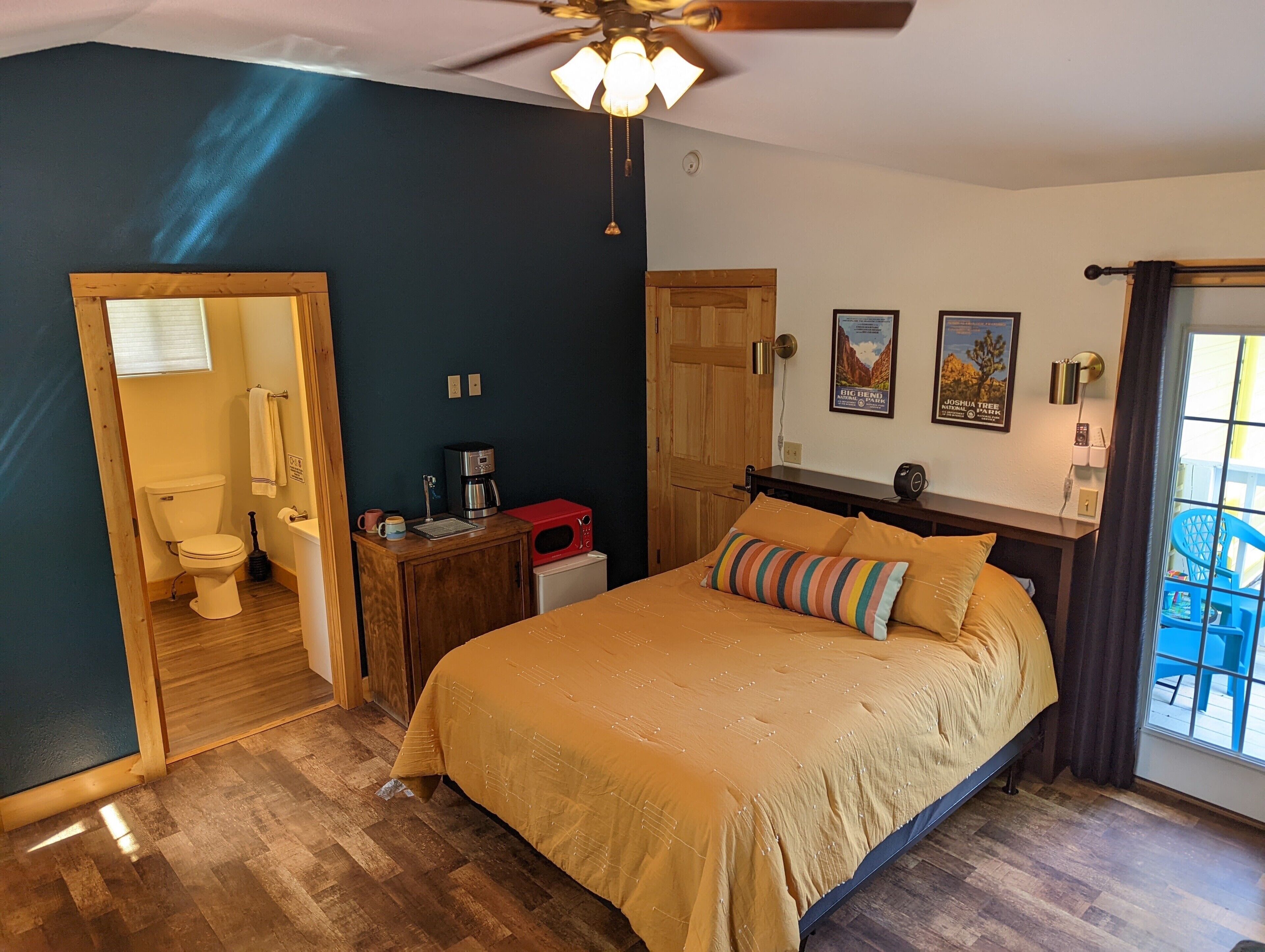 Adventure Loft in Town! (Great location, easy parking)