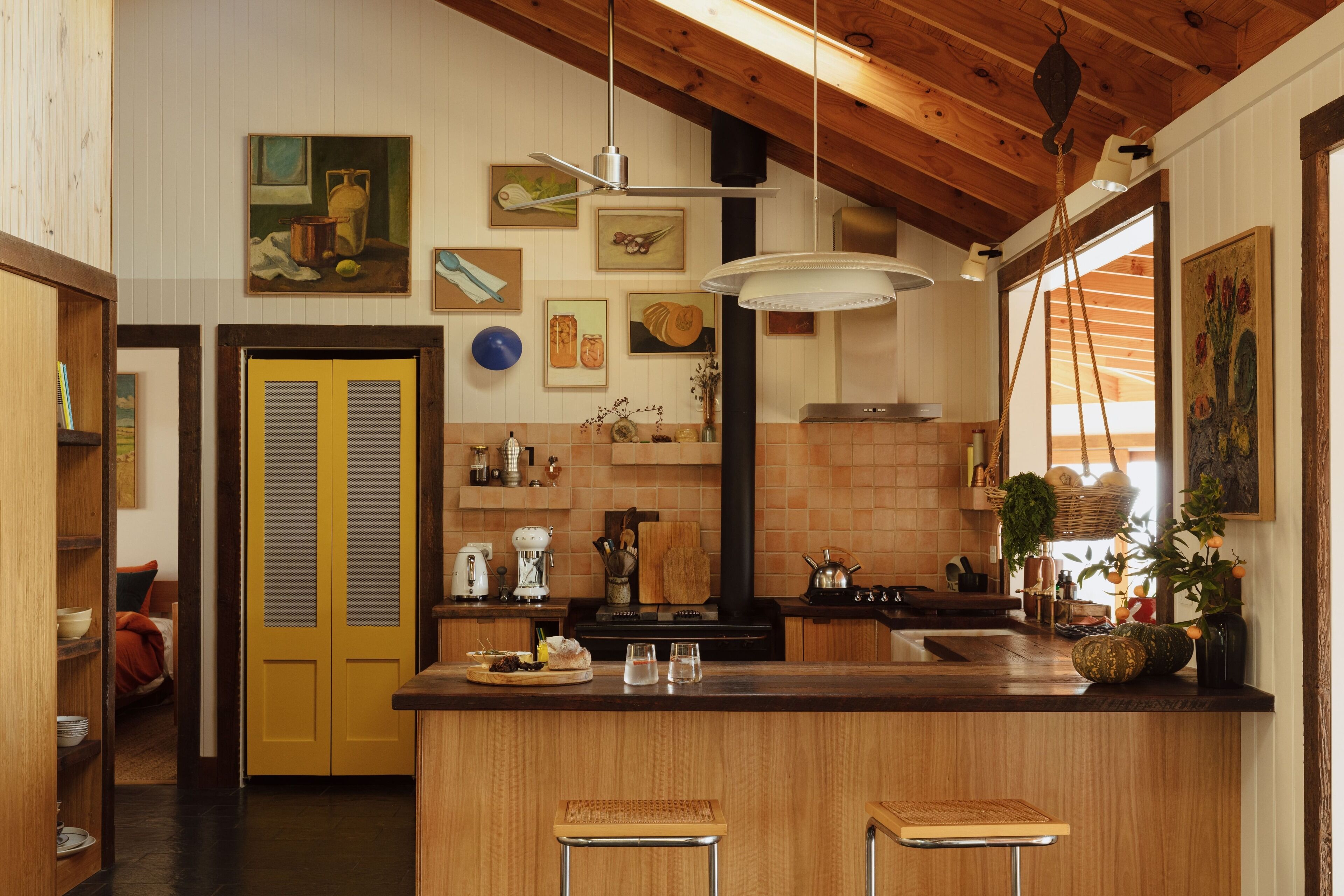 TIMBA: Luxury bush rtreet with pool and spa