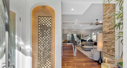 Coastal Paradise - Private Luxurious Spacious Resort Beach Living!