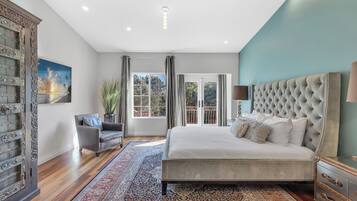 5 bedrooms, in-room safe, desk, iron/ironing board