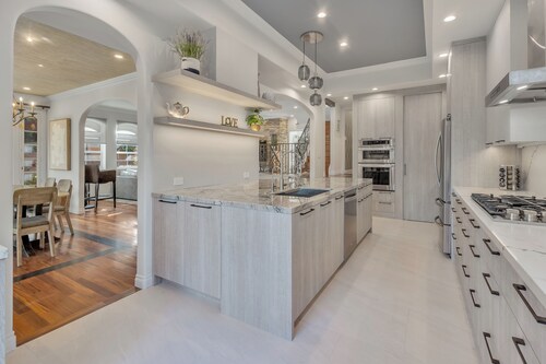 Coastal Paradise - Private Luxurious Spacious Resort Beach Living!