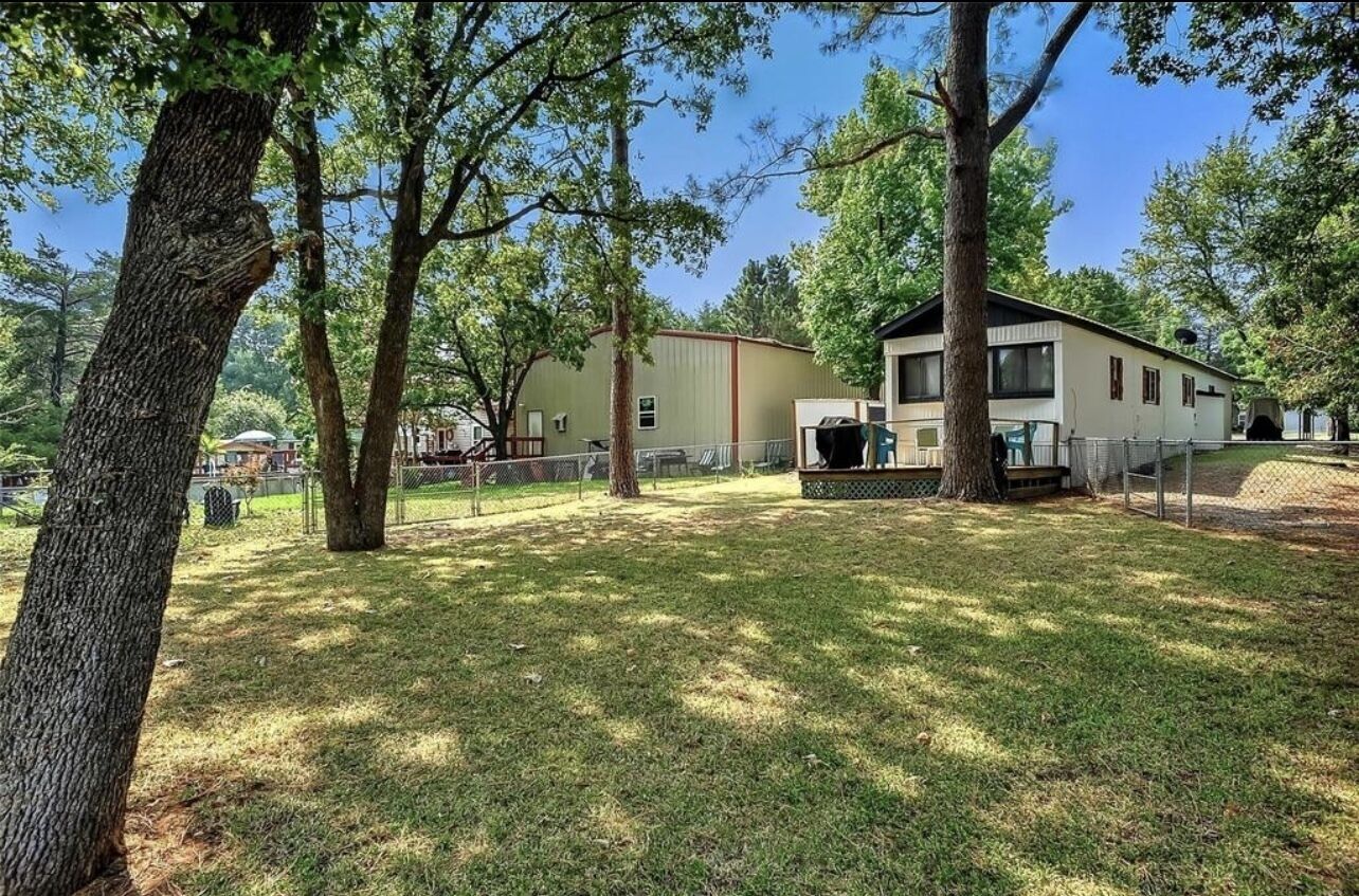 Neighborhood beach access- PET FRIENDLY!