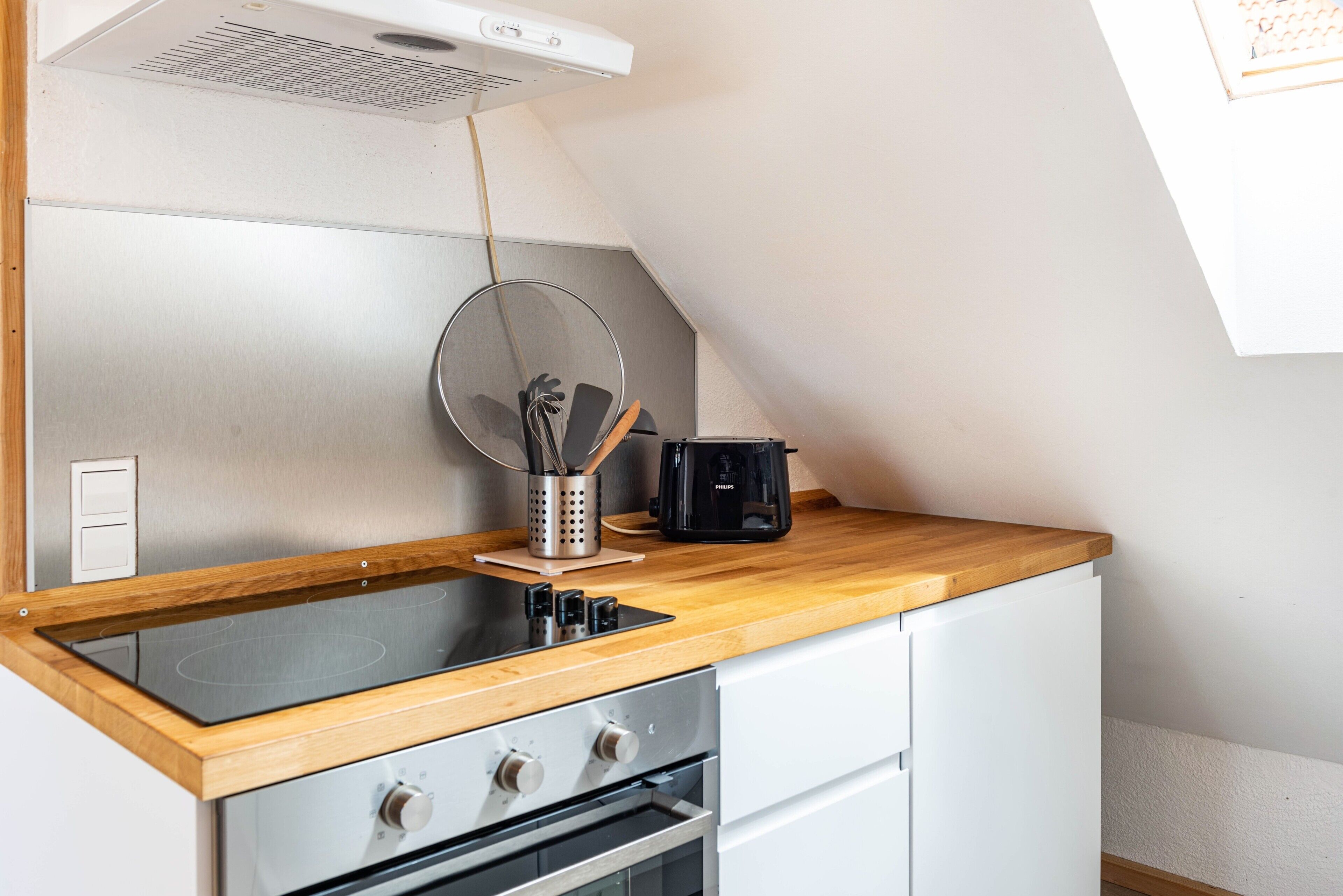 Réfrigérateur, four, plaque de cuisson, lave-vaisselle