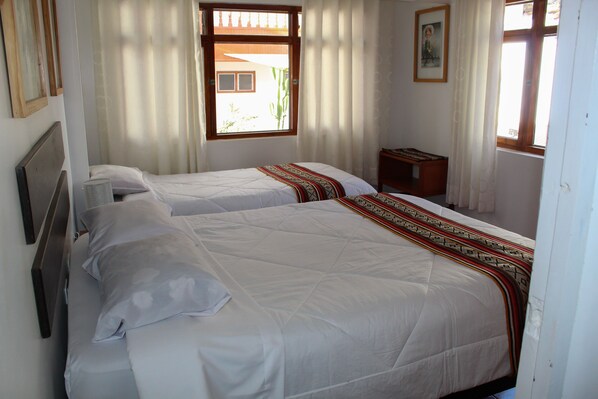 4 Schlafzimmer, Schreibtisch, kostenloses WLAN, Bettwäsche