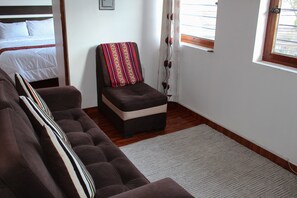 4 Schlafzimmer, Schreibtisch, kostenloses WLAN, Bettwäsche