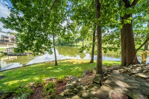 Property grounds - Seasons Greetings Sale (Hot Springs)