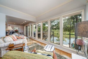 Interior - Seasons Greetings Sale (Hot Springs)