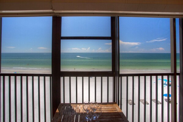 Imagen sin descripción, 1 de 50, botón