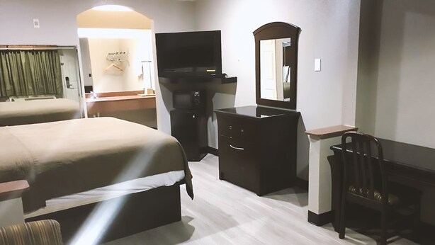 1 King Bed Handicap Non Smoking - Blue Way Inn & Suites By Jasper Houston (Houston)
