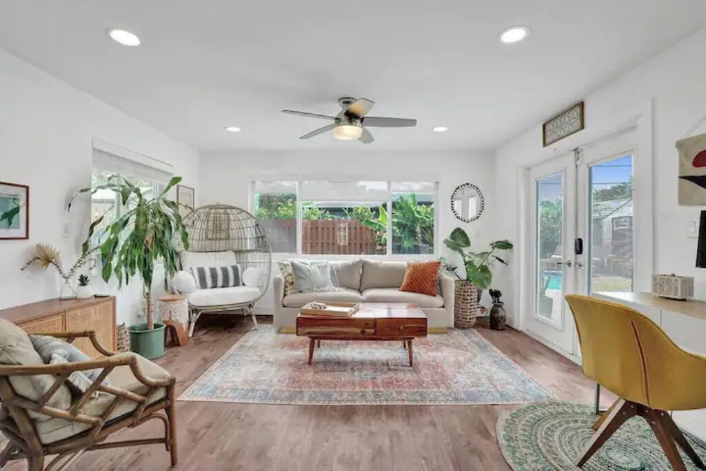 Newly Renovated Home in Hollywood w HEATED Saltwater Pool