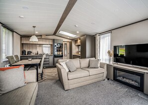 Unclassified image, 4 of 11, button - 2 bedroom accommodation in Bridgnorth (Bridgnorth)