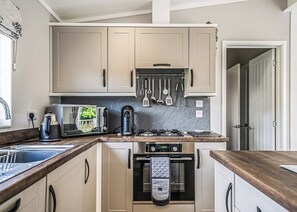 Fridge, oven, stovetop, toaster