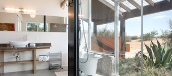 Jackalope Junction - Hot Tub, Fire Pit, BBQ and Desert Views