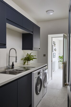 Laundry room - Major House (Newport)