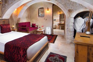 Deluxe Cave Room 302 | 1 habitación, ropa de cama de alta calidad y minibar