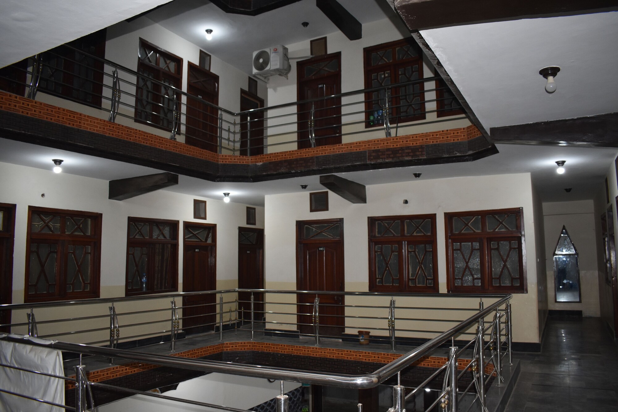 2 Star Hotels