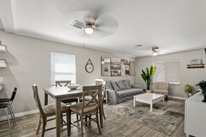 Smart-TV, Stereoanlage