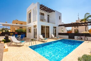 Villa | 2 bedrooms, WiFi - Villa Vitamin Blue in Pernera (Paralimni)