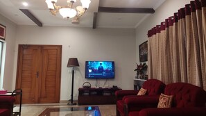 Smart TV, printers - Luxurious 2-bedroom ground portion in heart of DHA (Lahore)