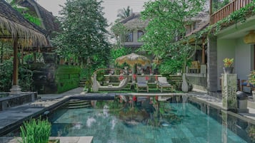 Udendørs pool
