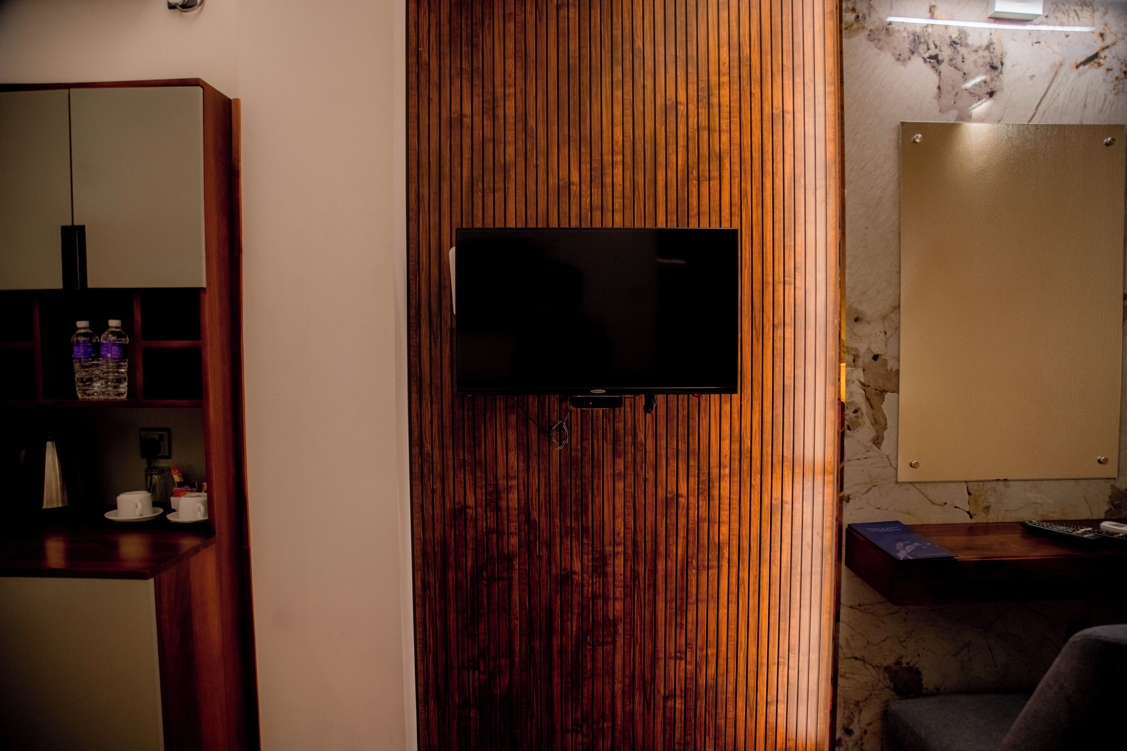 Caja de seguridad en la habitación, wifi gratis y ropa de cama 