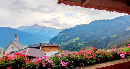 Apartment in Hippach with Mountain Views