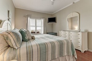 3 habitaciones, escritorio, wifi y ropa de cama 