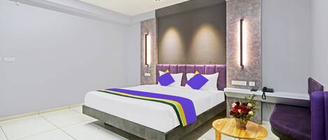 Premium Double Room | Desk, iron/ironing board