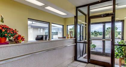 Econo Lodge Lumberton NC