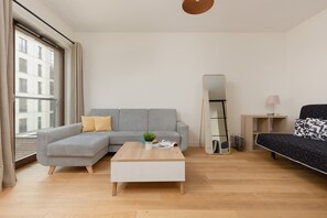 Apartment, 1 Bedroom, Kitchen | Living room - Apartment Sierakowskiego by Renters (Warsaw)