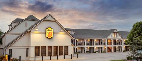 المنشأة من الخارج