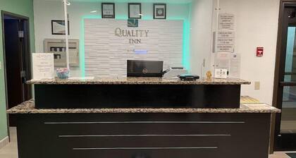 Quality Inn Russell, KS