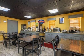 Dining - Baymont by Wyndham El Dorado (El Dorado)