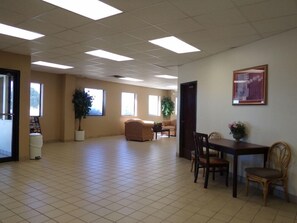 Interior - Regency Inn & Suites Altus OK (Altus)