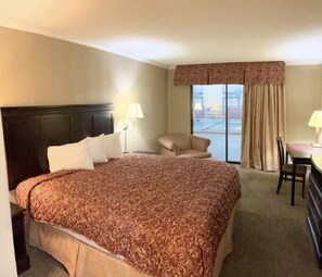 Room - Regency Inn & Suites Altus OK (Altus)