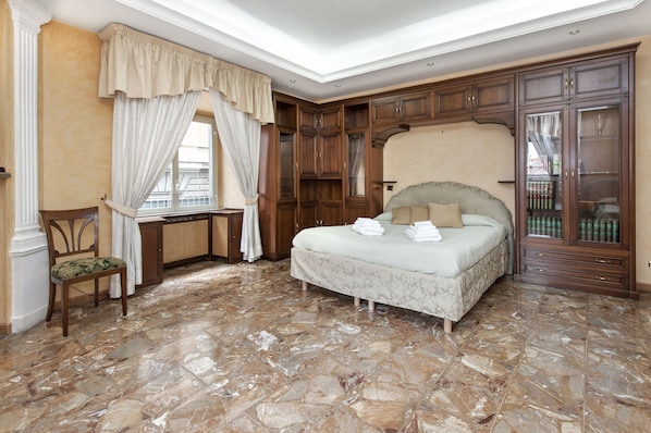Apartment | 3 bedrooms, iron/ironing board, free WiFi, bed sheets - Charming Roma Apartment With 3 Bedrooms (Rome)