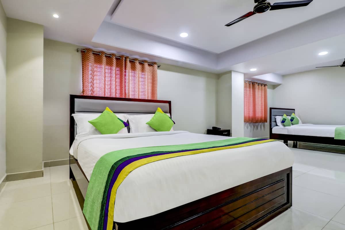 premium room | desk, iron/ironing board