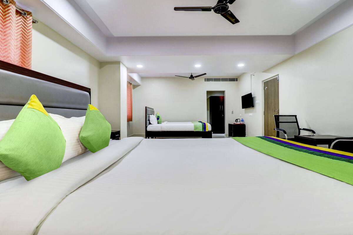 premium room | desk, iron/ironing board