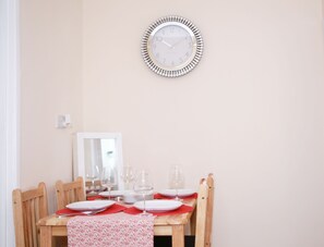 Apartment, 1 Queen-Bett | Eigene Küche | Kühlschrank, Mikrowelle, Ofen, Herdplatte