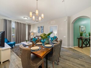 Condo | Dining room - Magnificent 2 Bedroom Apartment Vista Cay Resort 107 (Orlando)