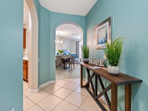 Interior entrance - Magnificent 2 Bedroom Apartment Vista Cay Resort 107 (Orlando)