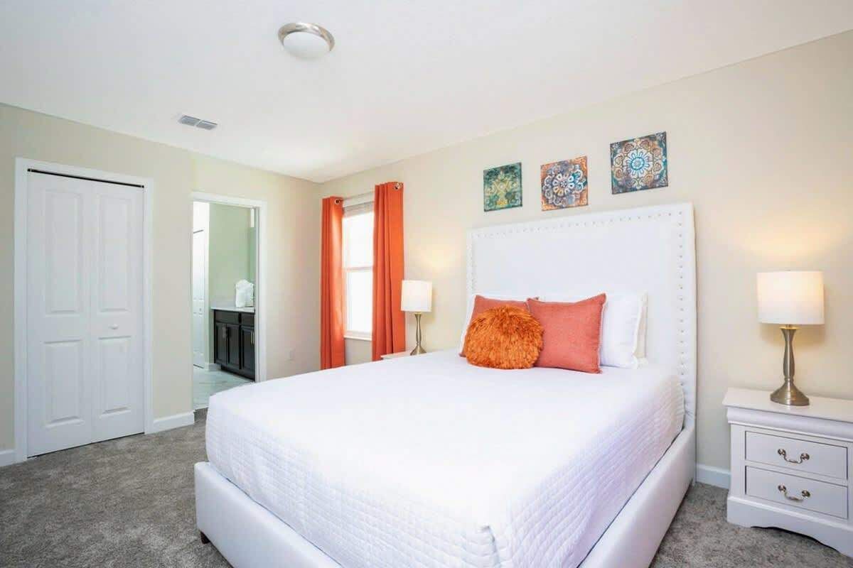 Casa de ciudad | 7 habitaciones y caja de seguridad en la habitación 